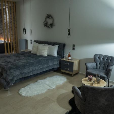 Guesthouse Aelia Káto Loutrákion Extérieur photo